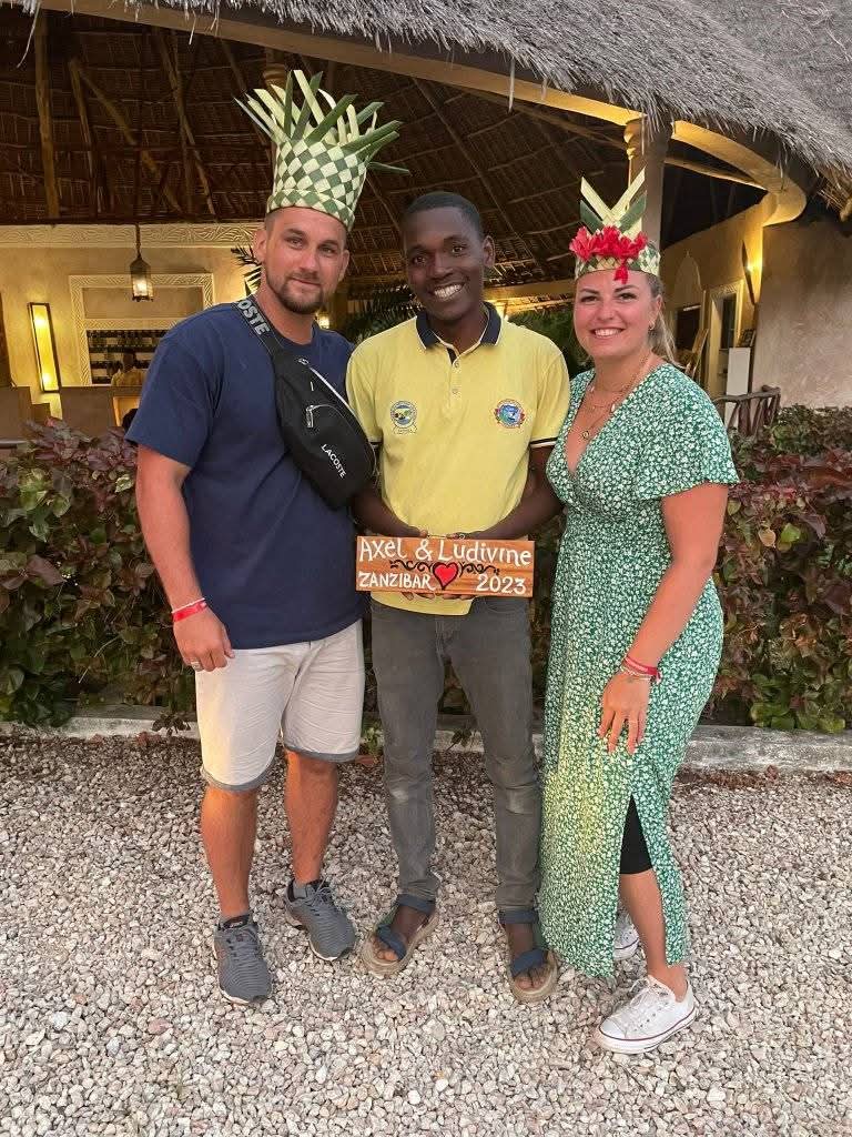 Hotel pick up - Zan Trip & Tours